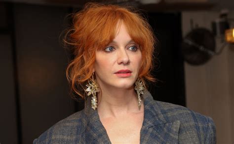 Fans Lust Over Christina Hendricks’ Steamy Throwback Photos。